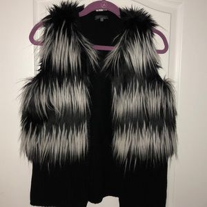 Vince camuto black and white fur vest